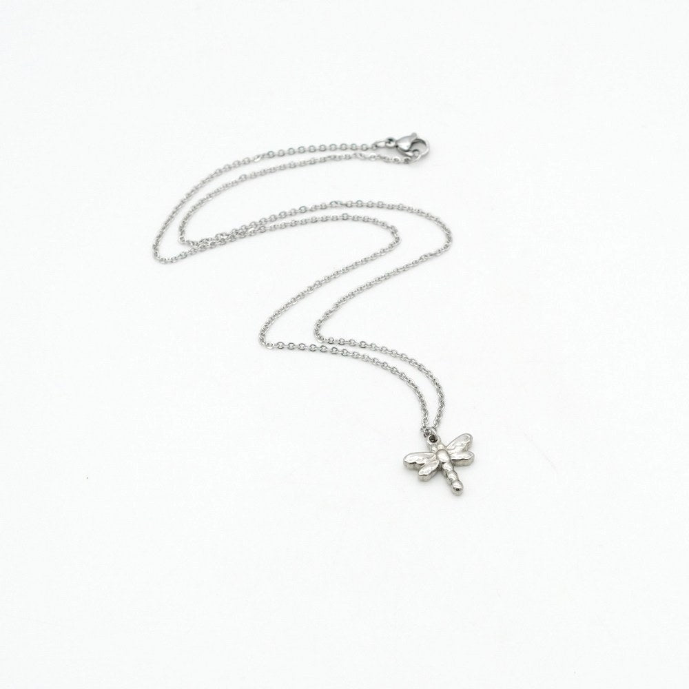 Edelstahl-Halskette mit Libellenanhänger – zart & symbolisch