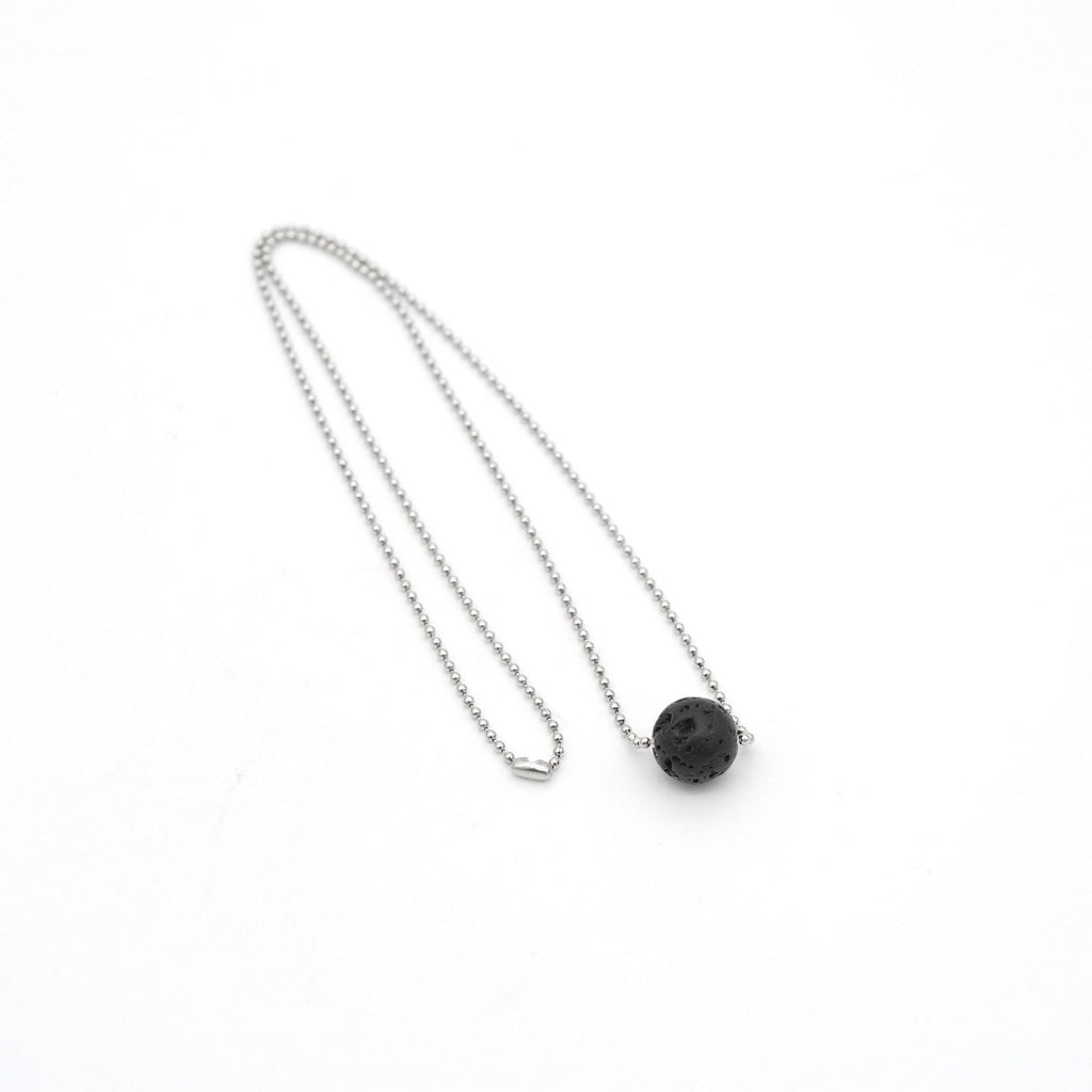 Naturverbunden und elegant -  Edelstahl Halskette mit Lavaperle