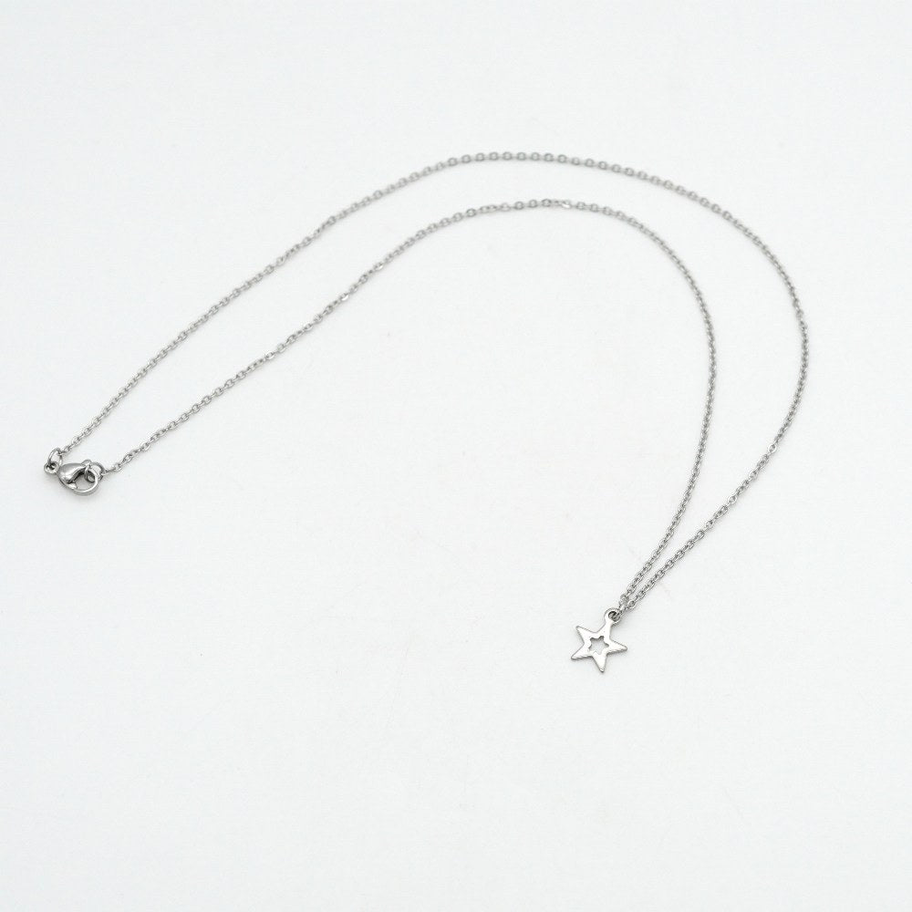 Edelstahl-Halskette mit Stern-Anhänger – moderner Look mit Symbolkraft