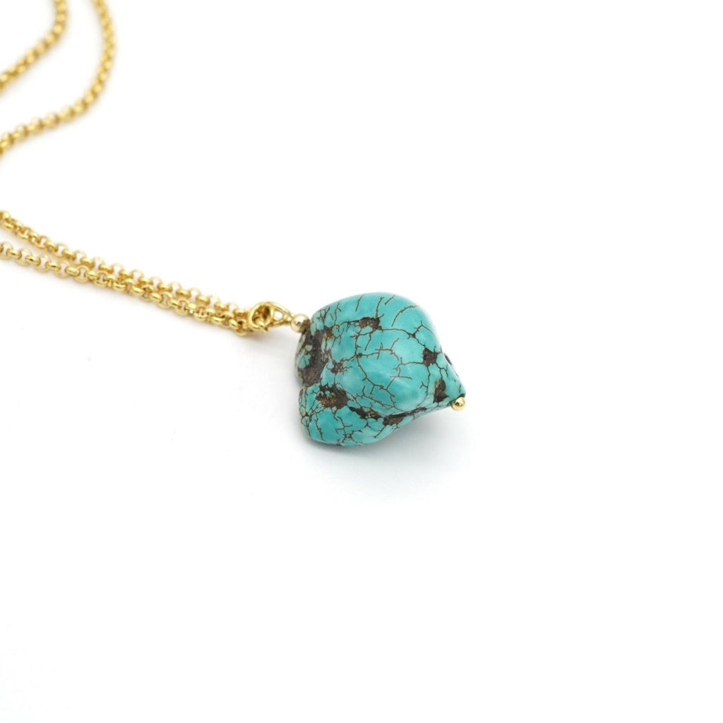 Halskette mit natürlichem Türkis-Anhänger und goldfarbener Edelstahlkette