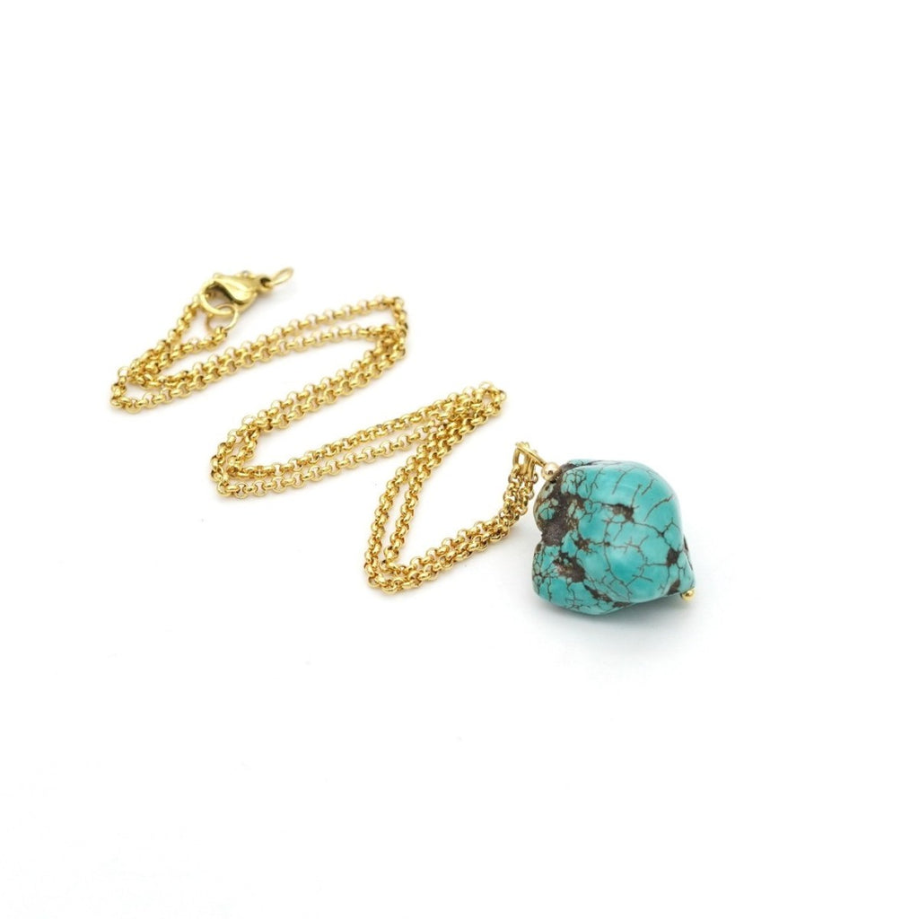 Halskette mit natürlichem Türkis-Anhänger und goldfarbener Edelstahlkette